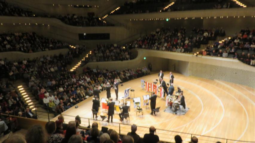 Blick auf die Musiker des Ensembles "Blechschaden"